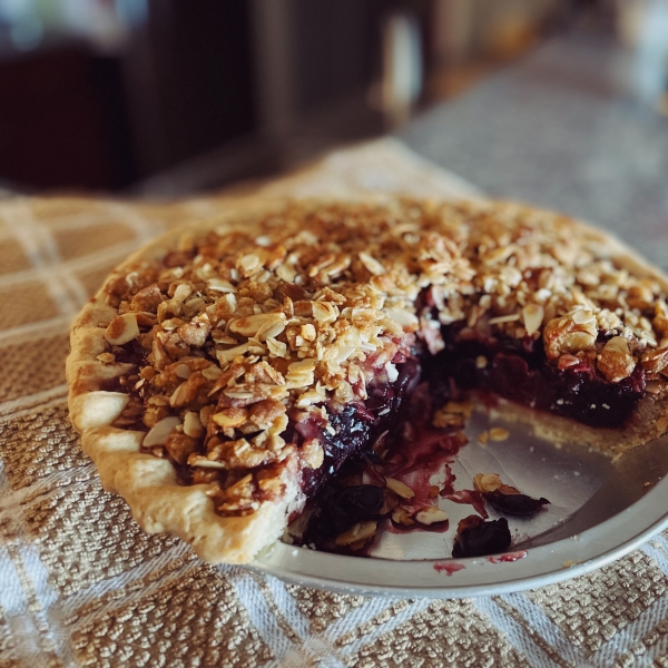 Cherry Pie with Almond Crumb Topping