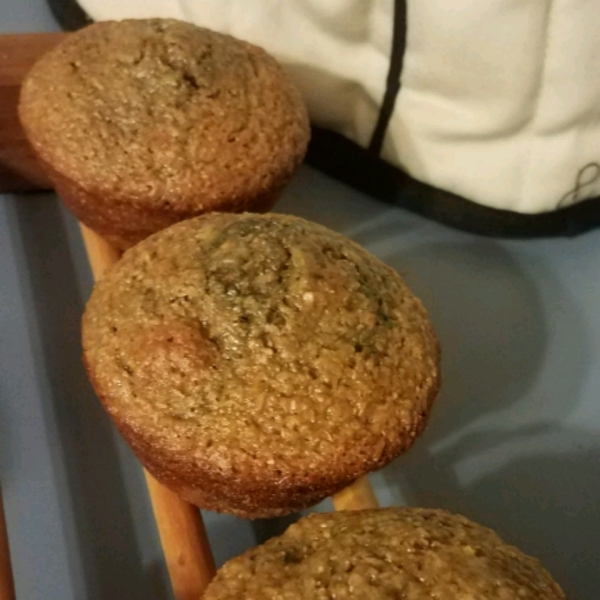 Low-Fat Blueberry Bran Muffins