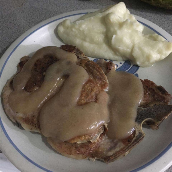 Pork Chops with Pear Sauce