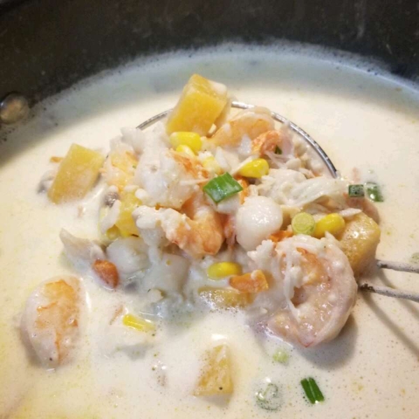 Mom's Nova Scotia Seafood Chowder