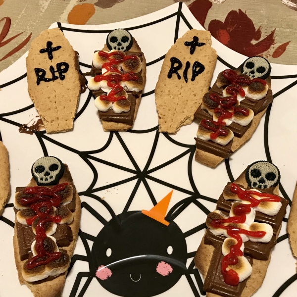 Bloody Skeleton S'mores