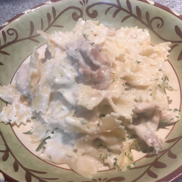 Creamy Garlic Chicken Pasta