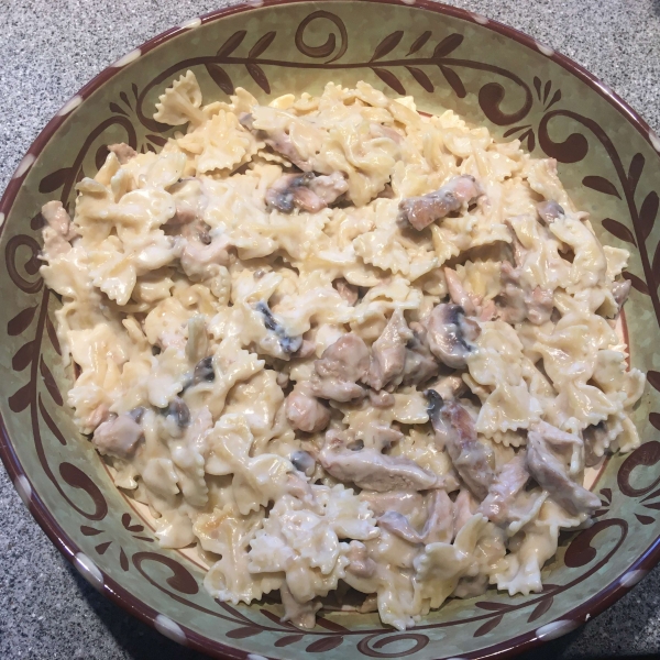 Creamy Garlic Chicken Pasta