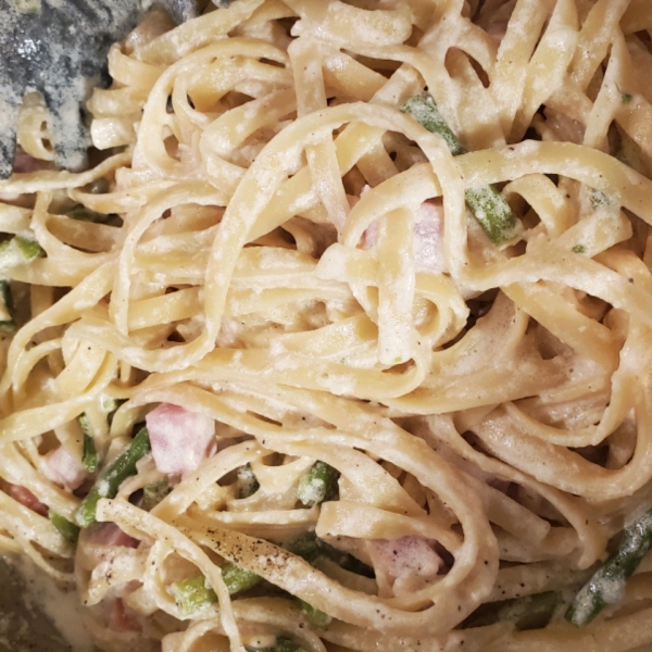 Ham and Asparagus Fettuccine