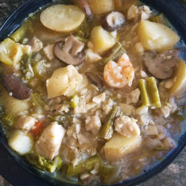 Chunky Fish and Shrimp Chowder