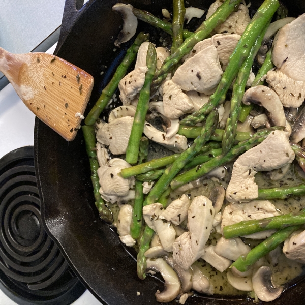 Chicken, Asparagus, and Mushroom Skillet