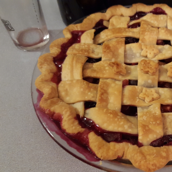 Amazing Blueberry Rhubarb Pie