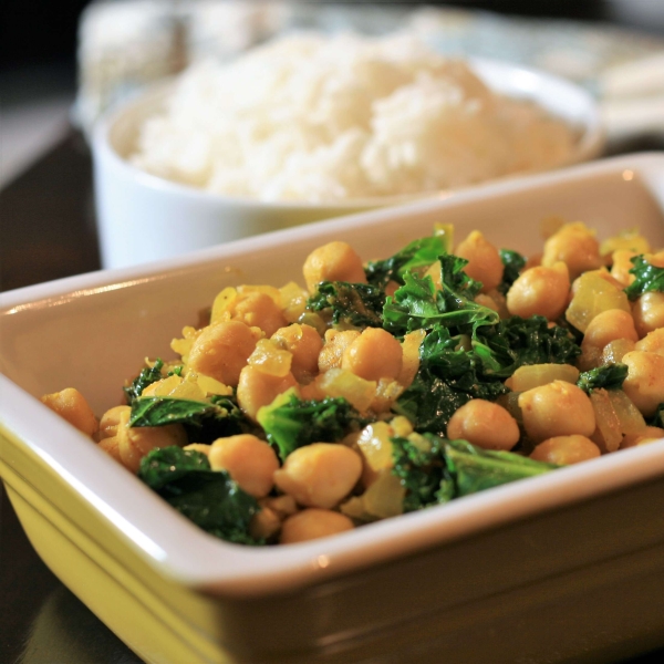 Indian Kale with Chickpeas