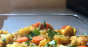 Gobi Aloo (Indian Style Cauliflower with Potatoes)