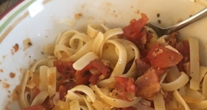 Pasta with Tomato and Bacon