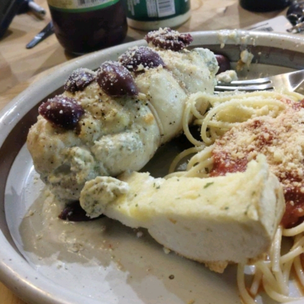 Mediterranean Stuffed Chicken