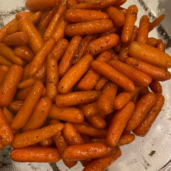 Chef John's Bourbon Glazed Carrots