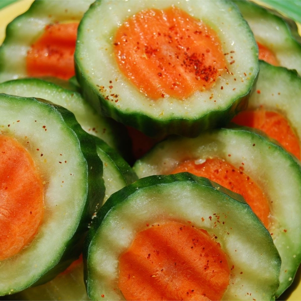 Mexican Cucumber and Carrot Salad