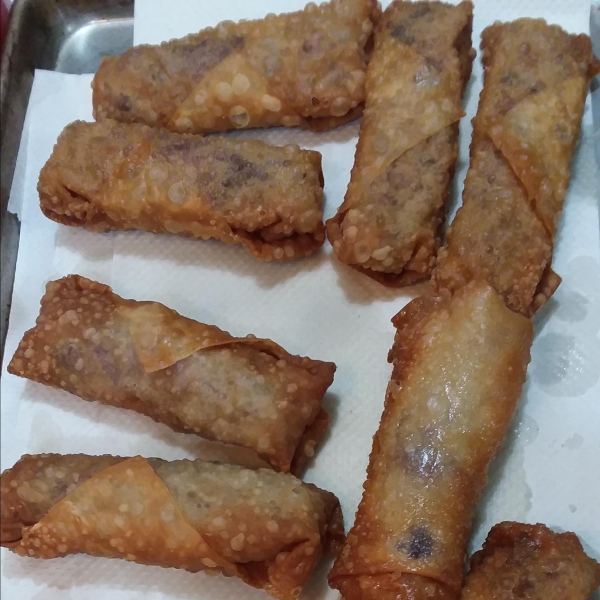 Authentic Chinese Egg Rolls (from a Chinese person)