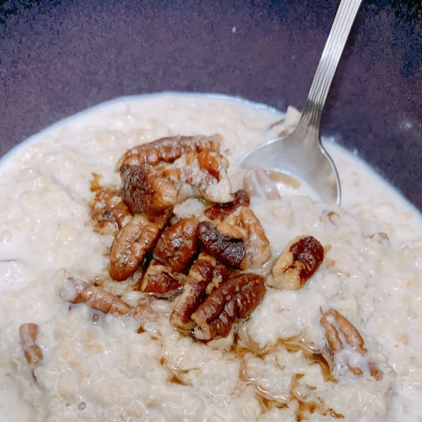 Instant Pot® Butter Pecan Oatmeal
