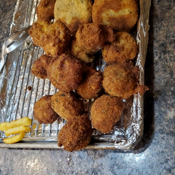 Fried Mac and Cheese Balls