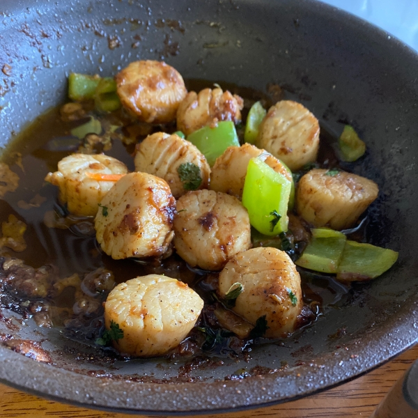 Pan-Seared Lemon and Garlic Scallops