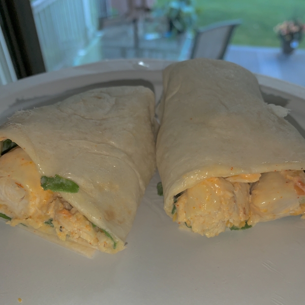 Simple Sweet and Spicy Chicken Wraps