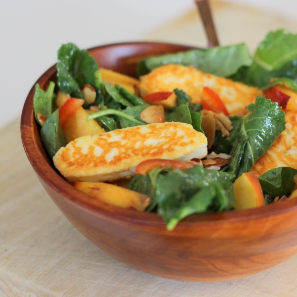 Spinach, Nectarine, and Halloumi Salad