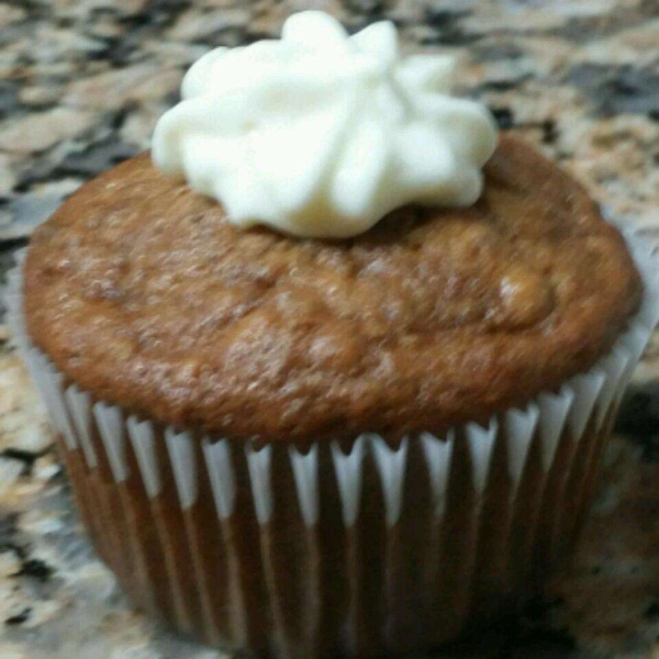 Pecan Banana Cupcakes