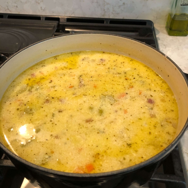 Greek Lemon and Chicken Soup (Avgolemono)