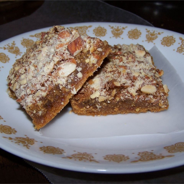 Pecan Pie Bars with Cake Mix