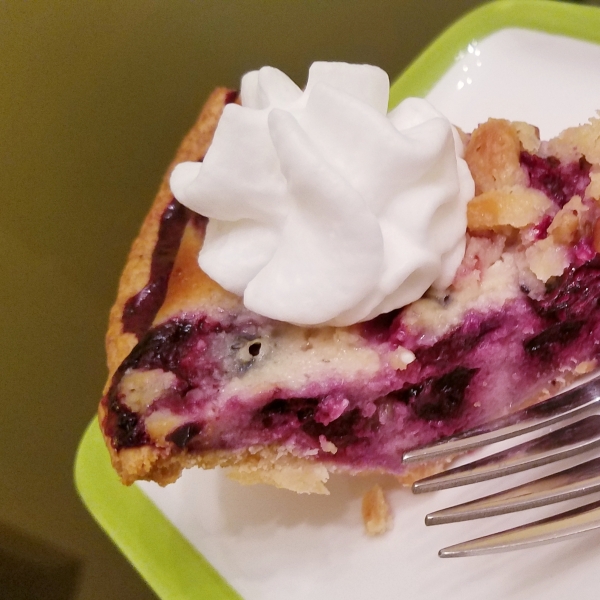 True Blue Custard Crunch Pie