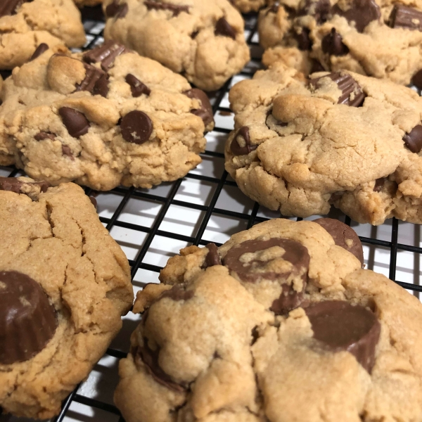 Soft Peanut Butter Cookies