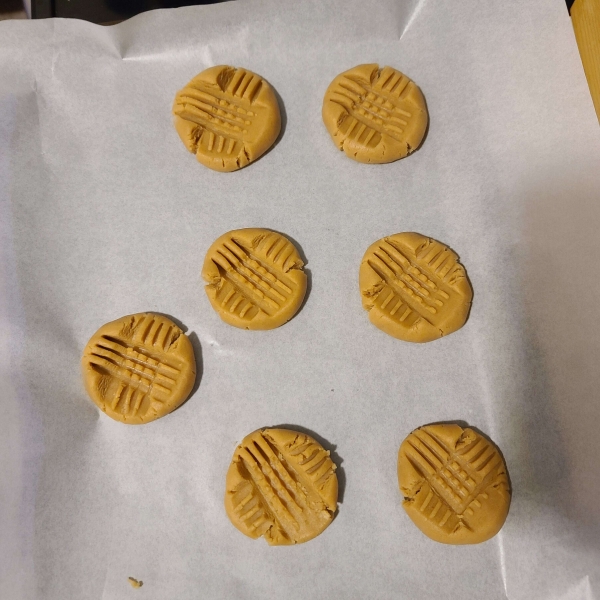 Soft Peanut Butter Cookies