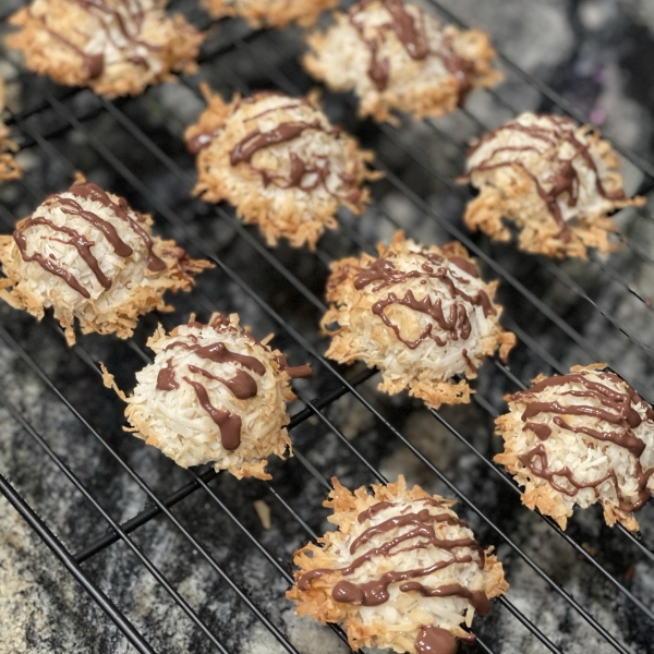 Light and Fluffy Coconut Macaroons