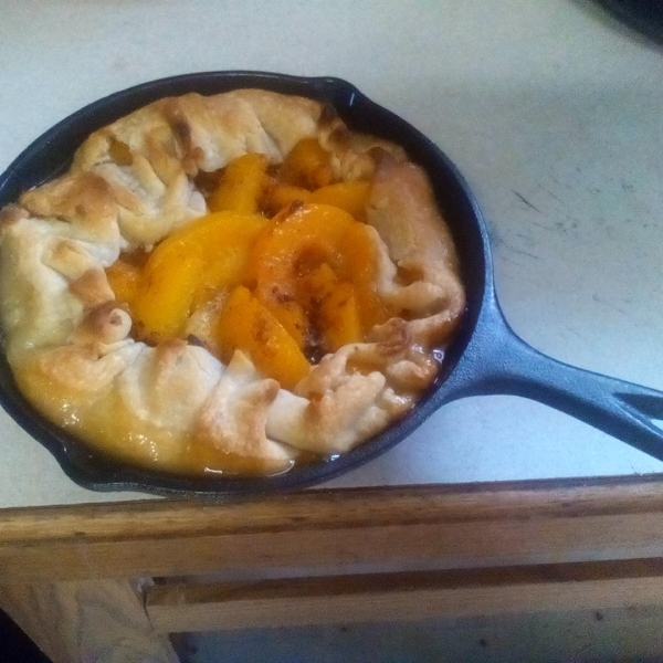 Skillet Peach Pie