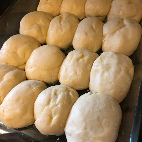 Soft Dinner Rolls