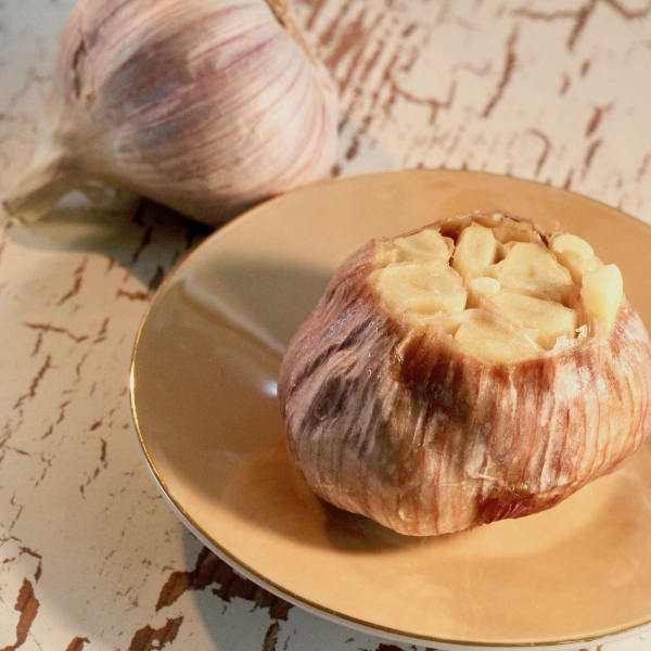 Instant Pot Roasted Garlic