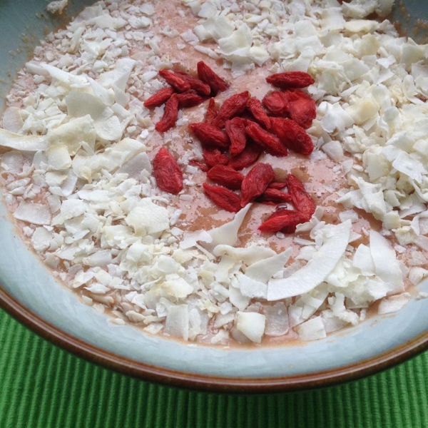 Vegan Smoothie Bowl with Carrot and Banana