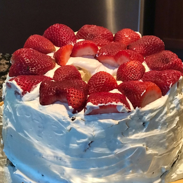 Carry Cake with Strawberries and Whipped Cream