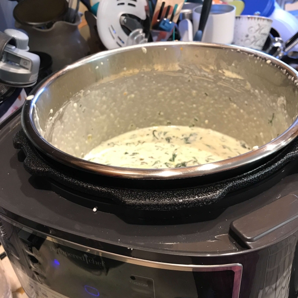 Instant Pot Spinach and Artichoke Dip