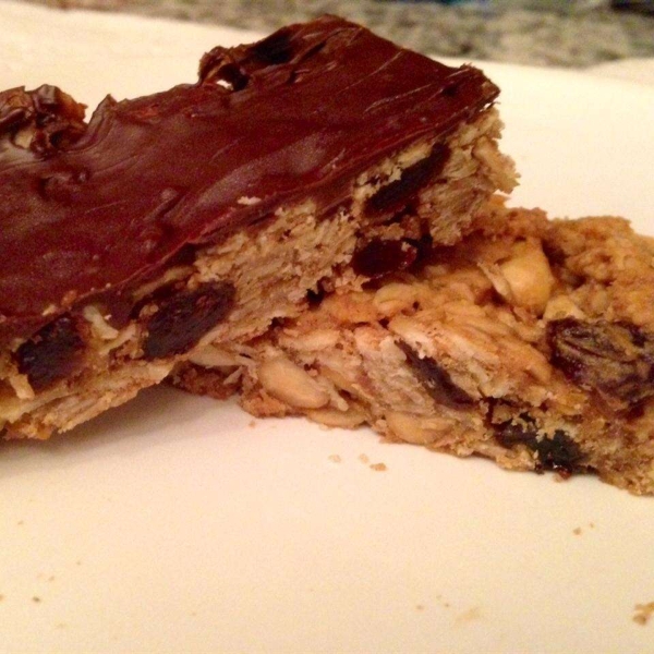 Chewy, Nutty, Healthy Granola Bars