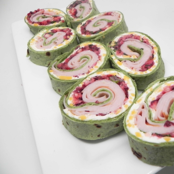 Spicy Turkey and Cranberry Pinwheels