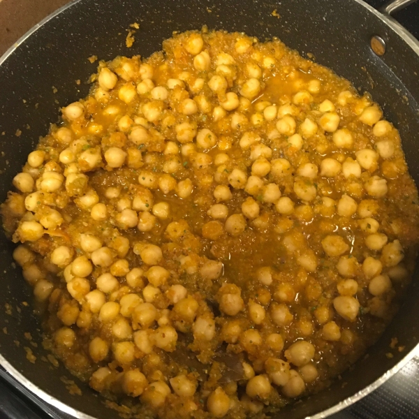 Chana Masala (Savory Indian Chick Peas)