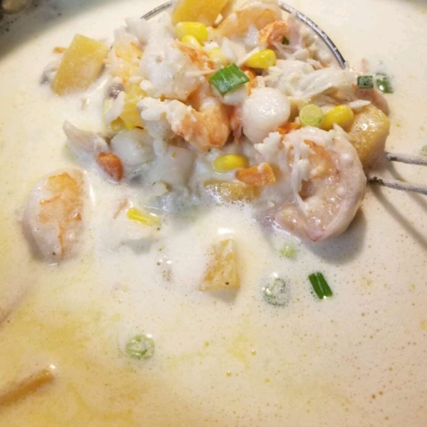 Mom's Nova Scotia Seafood Chowder