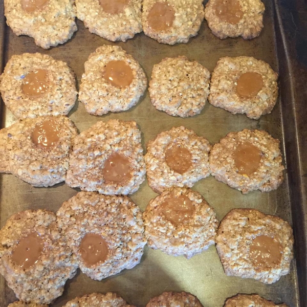 Caramel Chewy Oatmeal Cookies