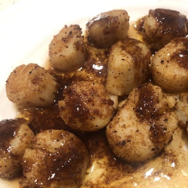 Balsamic-Glazed Sea Scallops