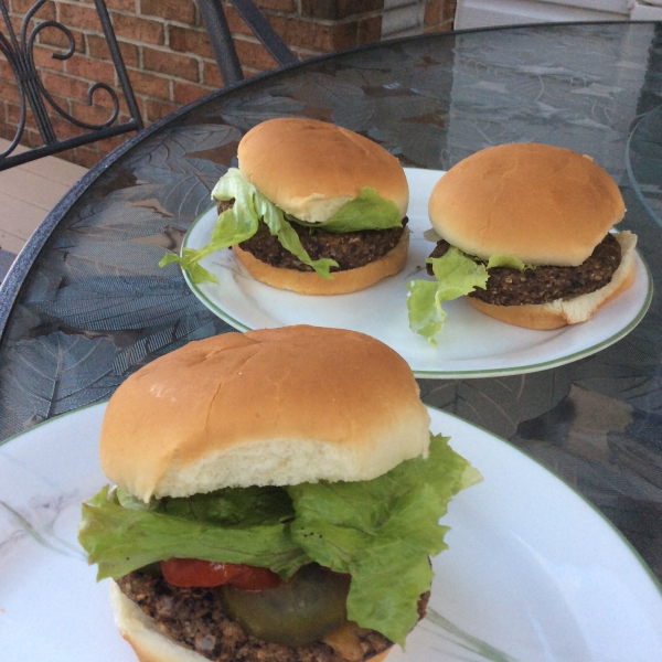 Homemade Black Bean Veggie Burgers