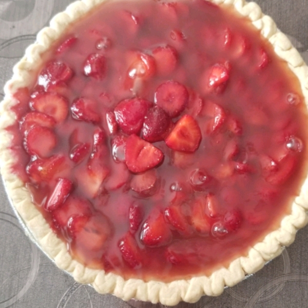 Fresh Strawberry Cheesecake Pie