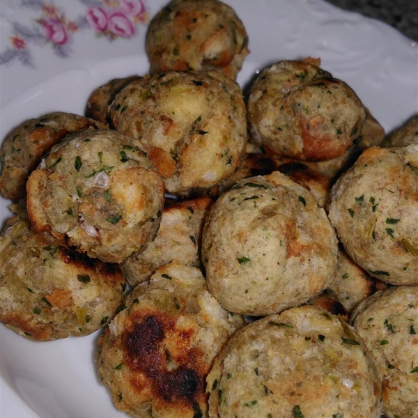 Grandma Dot's Stuffing Balls