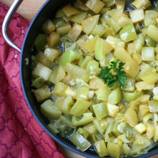 Green Tomato and Bell Pepper Delight