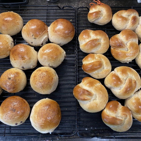 Light Wheat Rolls