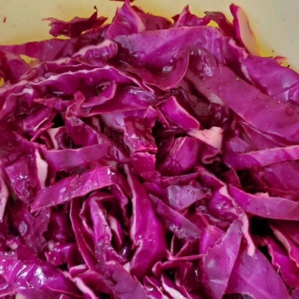 Red Cabbage Salad