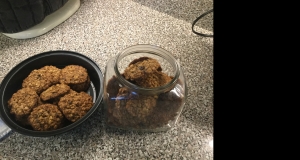 Crispy-Chewy Oatmeal Raisin Cookies