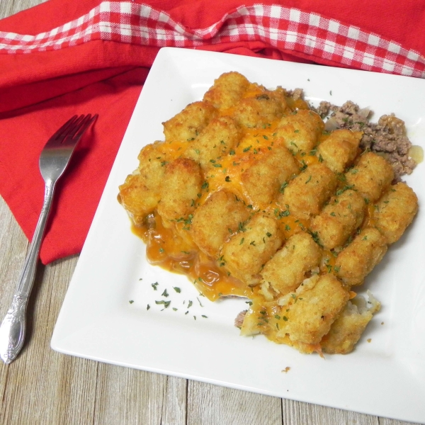 Cheeseburger Casserole with Tater Tots